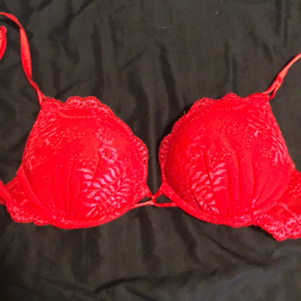 Victoria secret bra.